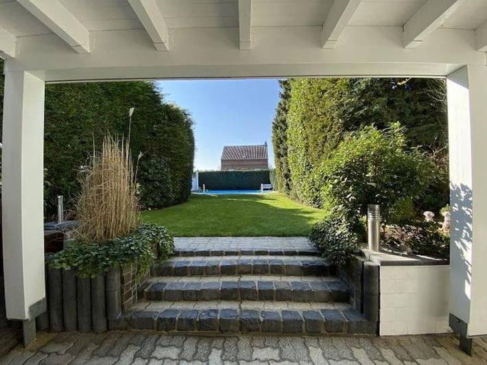 Ferienwohnung für 3 Personen, mit Garten und Pool sowie Ausblick in Krefeld - 2