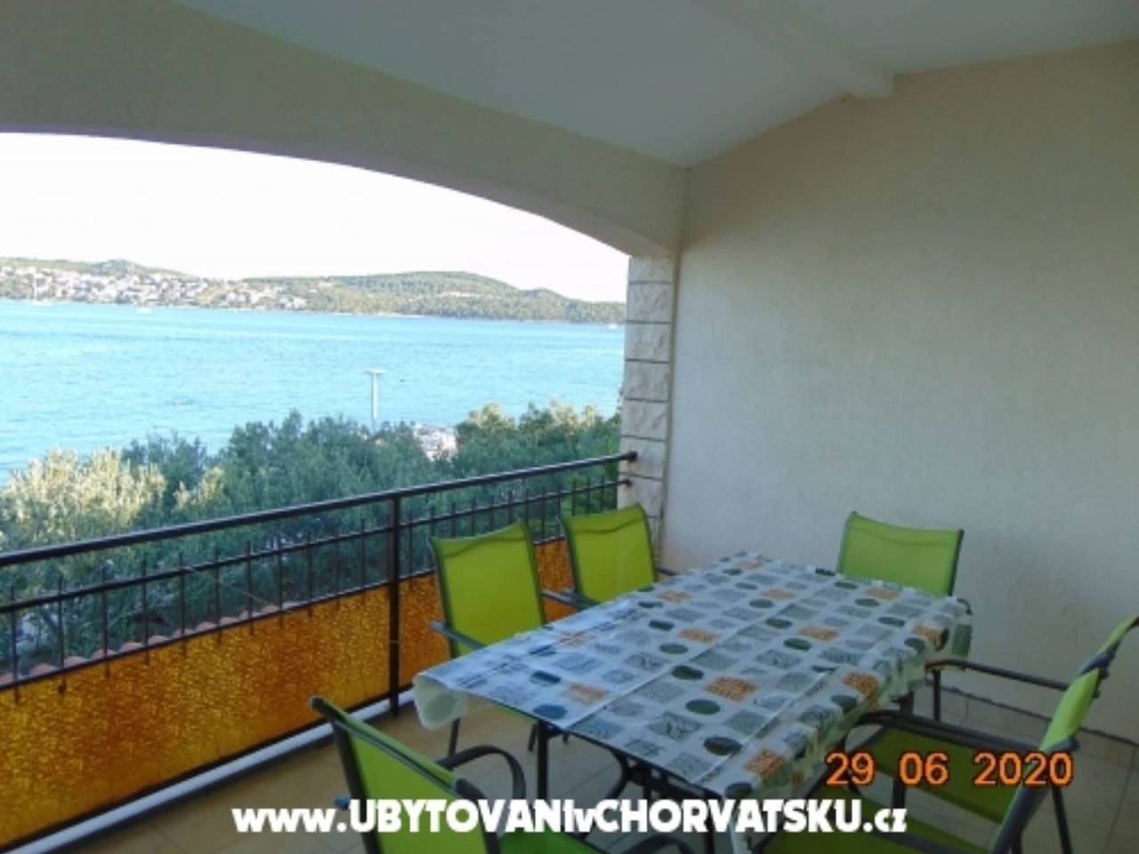Cały apartament, Three-Bedroom Apartment in Seget Vranjica, Żupania splicko-dalmatyńska