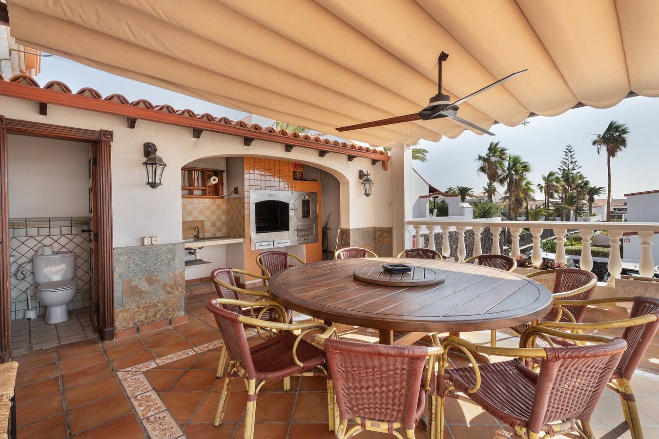 Villa de vacances 'Lola Sunset Place' avec vue mer, piscine chauffée et climatisation in Golf del Sur, San Miguel de Abona