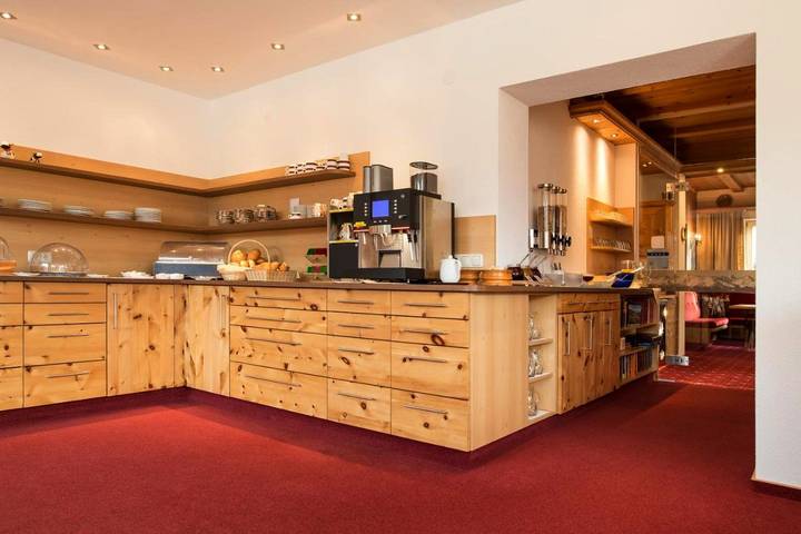 Ferienhaus für 3 Personen, mit Ausblick und Sauna sowie Terrasse in Serfaus - 2