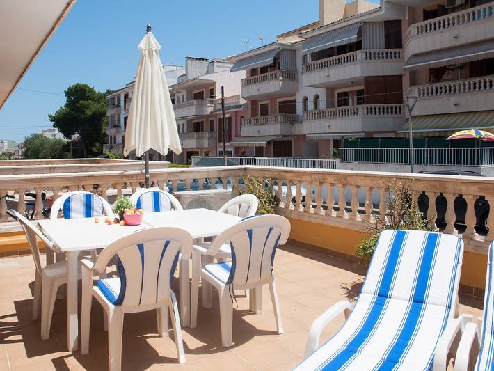Ganze Wohnung, Apartment Obelisc-2 in Strandnähe mit Terrasse und Wlan in Can Picafort, Santa Margalida