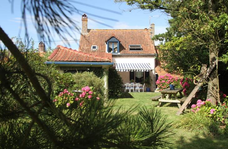Gîte pour 6 personnes, avec jardin
