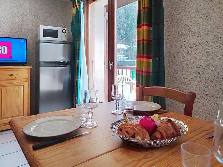 Gîte pour 6 personnes, avec piscine et jardin à La Chapelle-en-Valgaudémar - 2