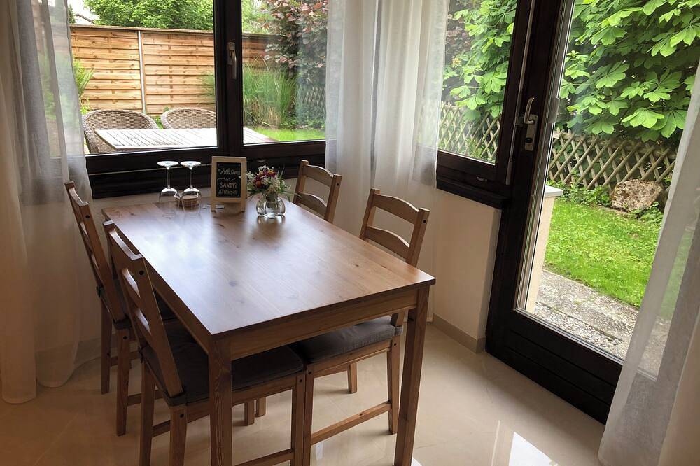 Ganze Wohnung, Schönes Apartment mit Gartensitzplatz in Rapperswil-Jona in Rapperswil-Jona, Kanton St. Gallen