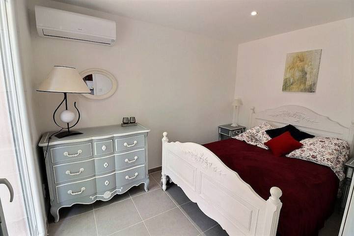 Location de vacances pour 4 personnes, avec terrasse et jardin dans Zone nature des vieux salins d'Hyères - 4