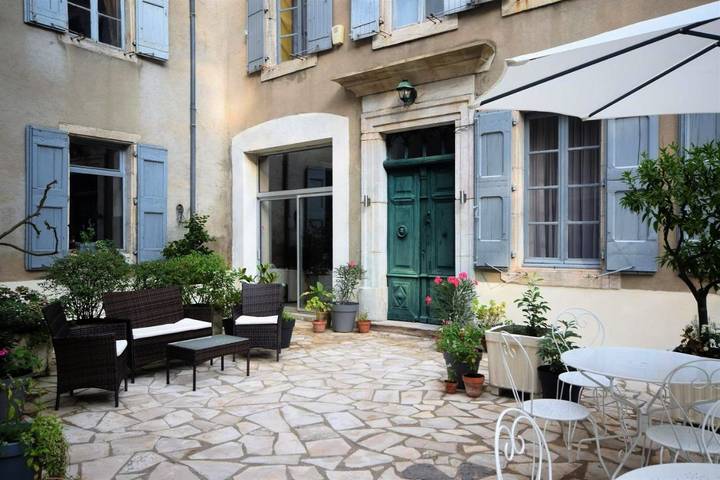 Location de vacances pour 2 personnes, avec vue et terrasse à Saint-Pons-de-Thomières - 3