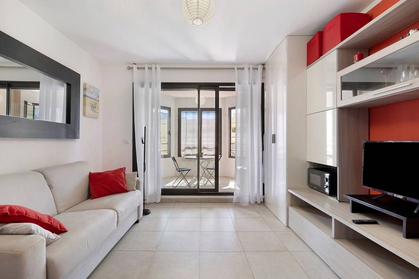 Estudio entero, Rives Bleus Juan les Pins: Estudio con logia y todas las comodidades in Juan-les-Pins, Antibes