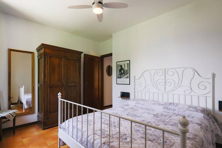 Gîte pour 6 personnes, avec jardin à Lenno - 4