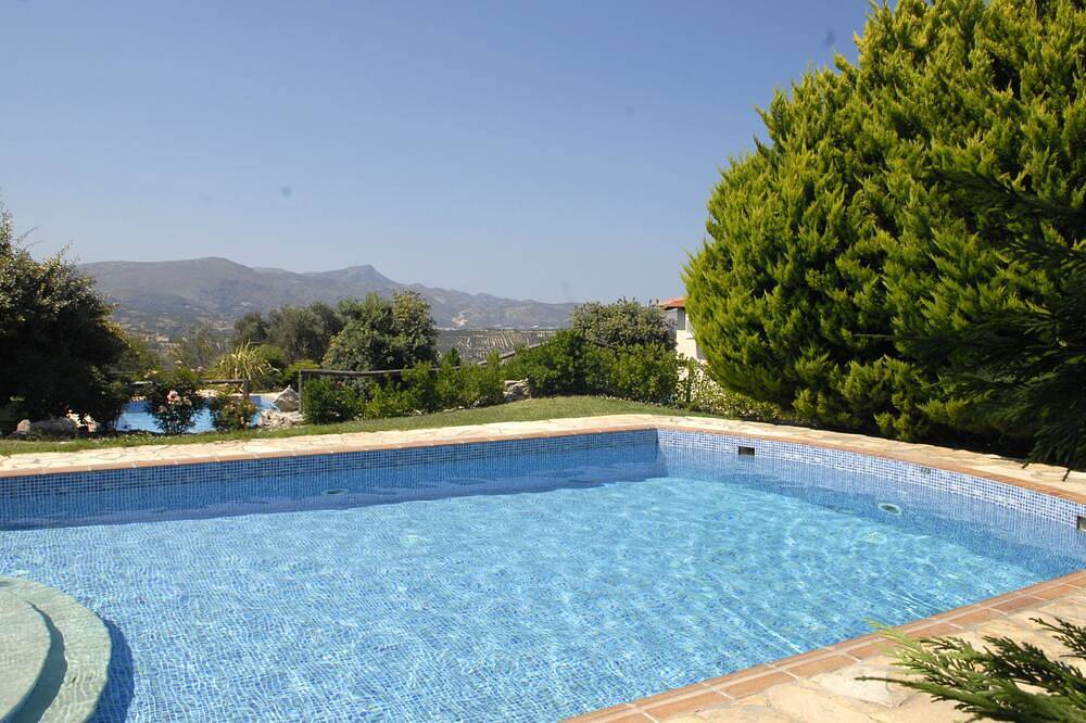 Villa for 5 People in Iraklio-Heraklio region