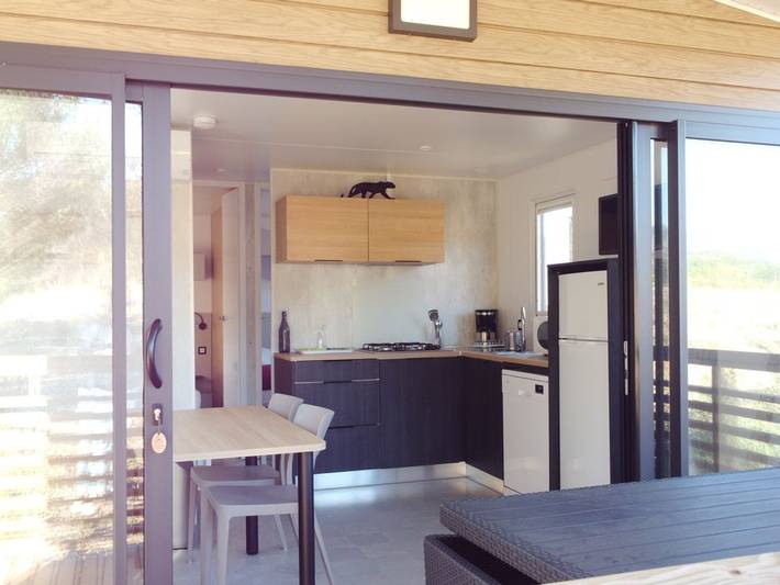 Camping pour 4 personnes, avec piscine et terrasse à Grimaud - 2