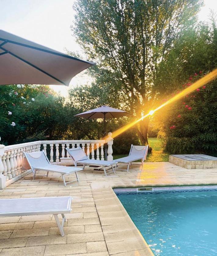 Chalet pour 9 personnes, avec Terrasse et Jardin ainsi que Piscine et Vue à Avignon