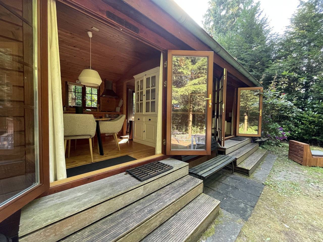 Fantastisch chalet met veel ruimte en fijne tuin in Epe, Veluwe