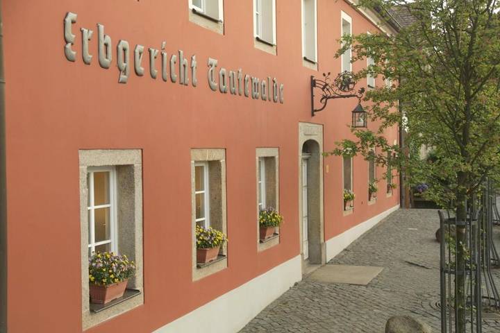 Hotel für 2 Personen, mit Terrasse und Garten sowie Sauna und Ausblick in Wilthen