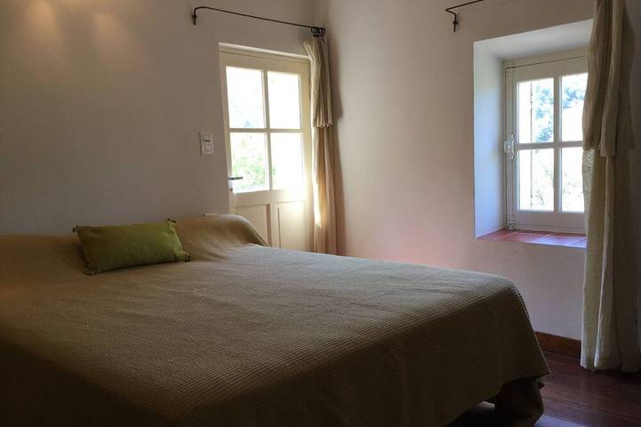 Gîte pour 6 personnes, avec terrasse et jardin, animaux acceptés à Lacoste - 2