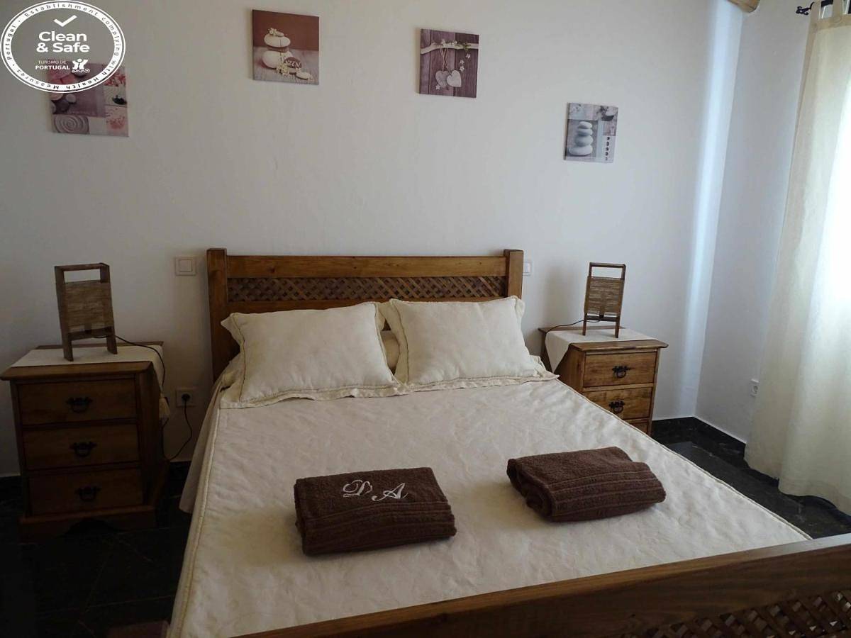 Apartamento inteiro, One-Bedroom Apartment in Amieira, Portel
