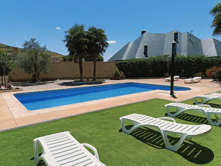 Casa de vacaciones para 15 personas, con jardín y terraza además de piscina y vistas en Montes de Toledo - 3