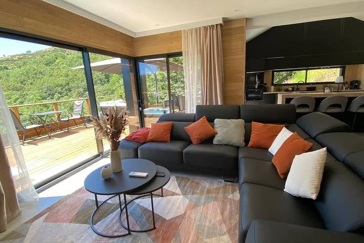 Location de vacances pour 11 personnes, avec jardin et vue, animaux acceptés à Fraissinet-de-Lozère - 3