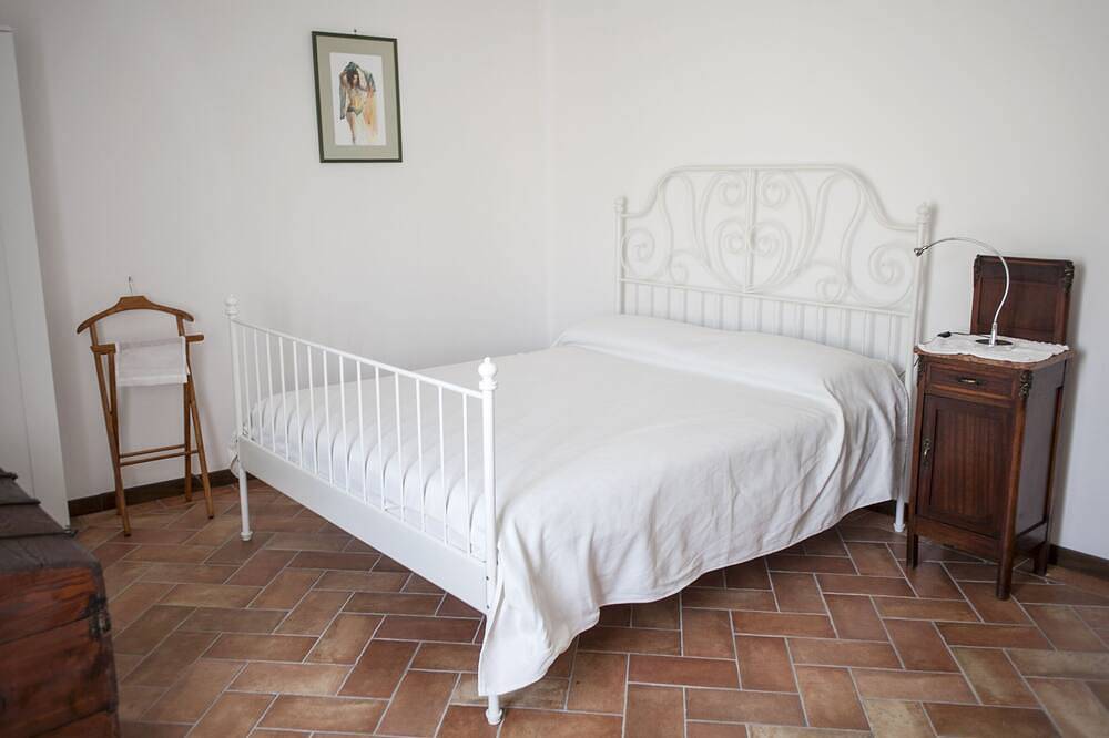Ganze Wohnung, Renaissance-Boutique-Haus in Ronciglione, Viterbo Provinz