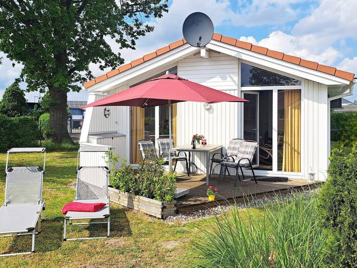 Ferienhaus für 4 Personen, mit Terrasse und Garten