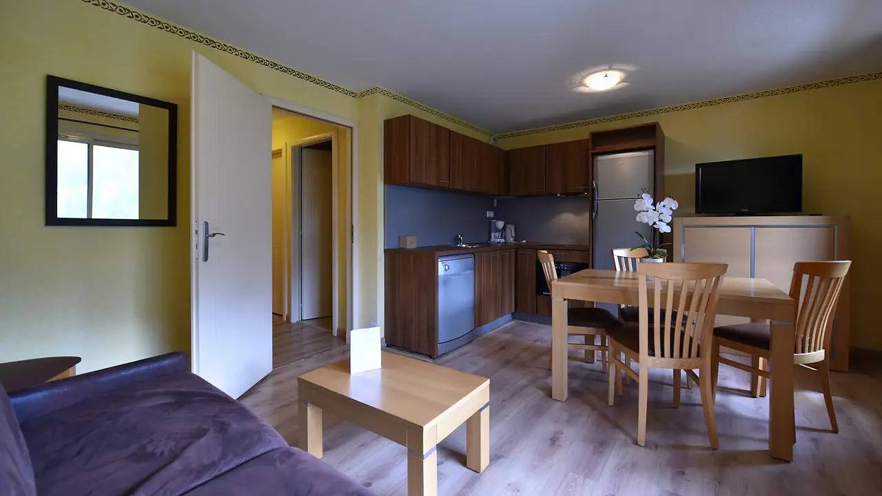 Geheel vakantieappartement, Ferienwohnung für 4 Personen (35 m²) in Isola in Isola 2000, Isola