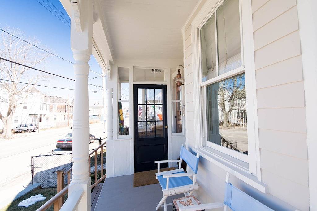 * Vollständige Sommervermietung - Neu renovierte Innenstadt von Newport mit Parkplatz! in Newport, Newport County