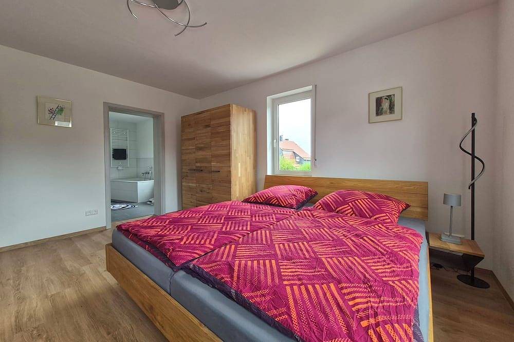 Ferienhaus Bibertalblick bei Masserberg – Komfort im Thüringer Wald in Schnett, Masserberg