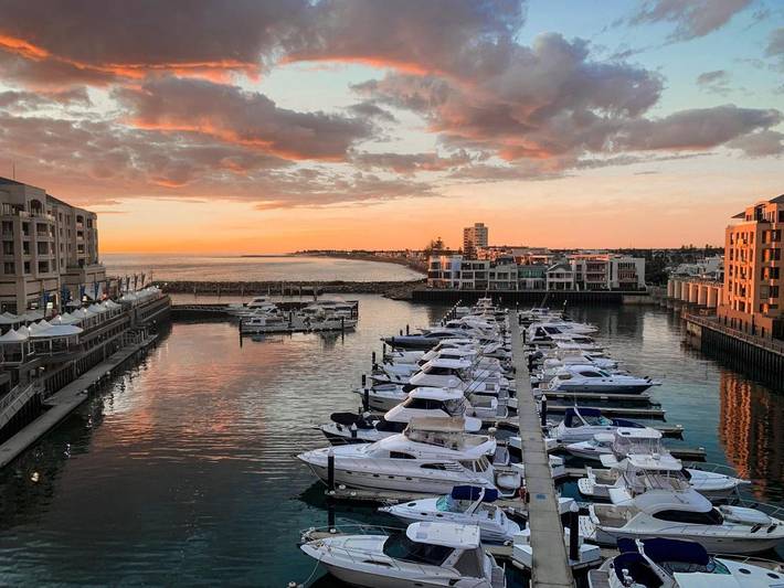 Ferienwohnung für 5 Personen, mit Seeblick und Ausblick sowie Terrasse in Adelaide