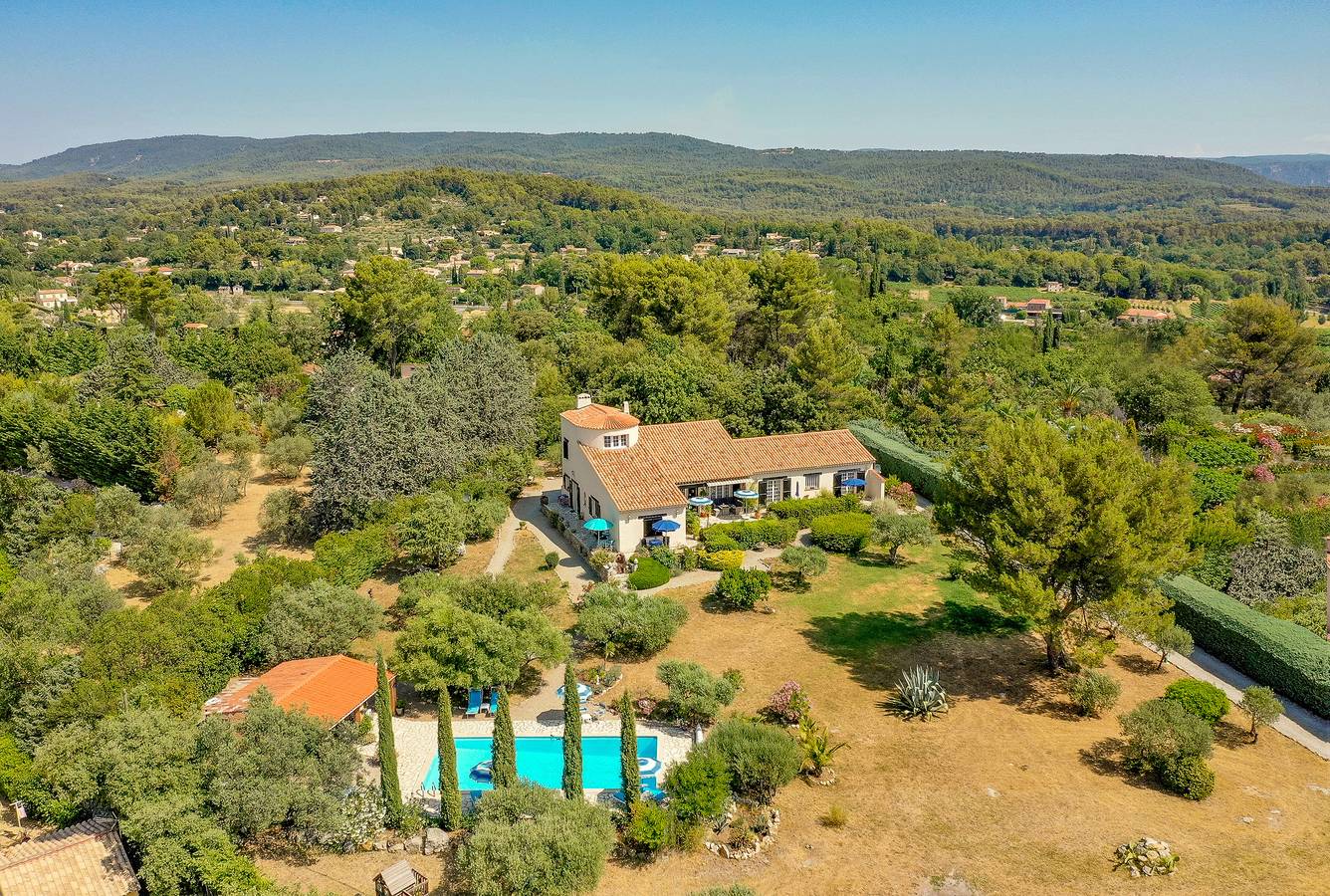 Gîte pour 4 personnes avec sauna in Flayosc, Région de Draguignan