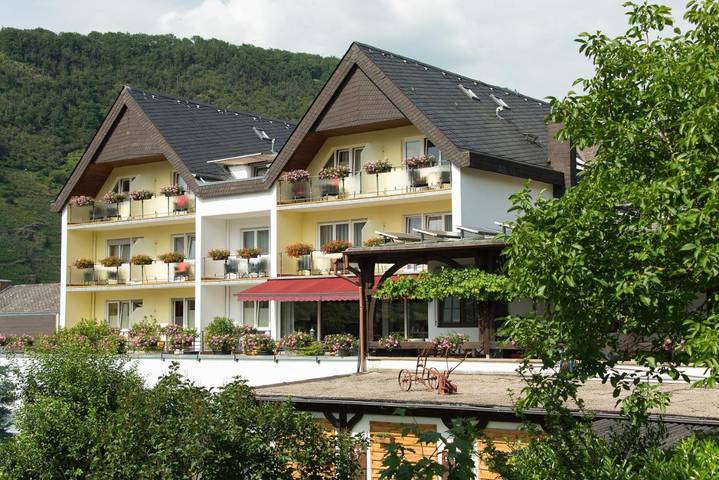 Ferienhaus für 2 Personen, mit Balkon und Terrasse sowie Garten und Ausblick