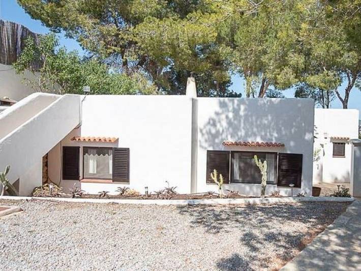 Casa rural para 4 personas, con terraza y piscina, Familias con niños en Sant Josep de sa Talaia - 2
