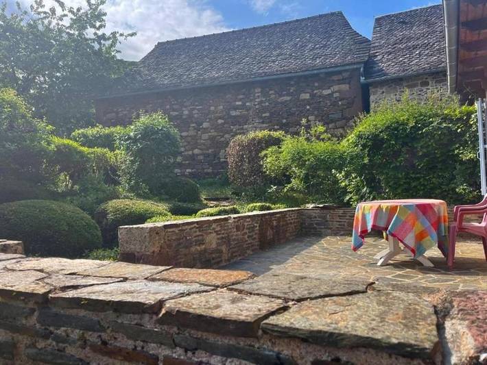 Location de vacances pour 5 personnes, avec jardin à Sébrazac - 4