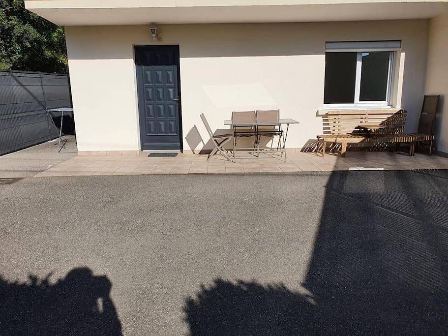 Appartement entier, Charmant appartement au rez de jardin d'une maison in Divonne-les-Bains, Gex
