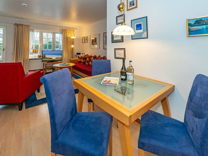Ganze Ferienwohnung, Hüs Monika - 2-Zimmer-Ferienwohnung im Herzen von Keitum, umgeben von historischen Reetdachhäusern. in Keitum, Sylt (Gemeinde)