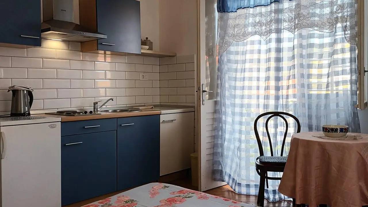 Estudio entero, Studio für 2 Personen (18 m²) in Jelsa in Jelsa, Hvar (isla)