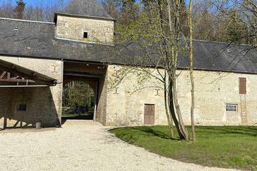 Agriturismo pour 6 personnes, avec jardin à Juaye-Mondaye