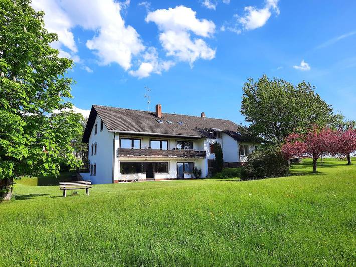 Pension für 4 Personen, mit Terrasse und Garten in Frauenau