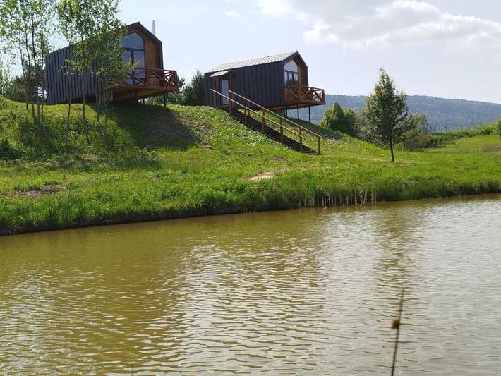 Chalet pour 4 personnes, avec terrasse ainsi que vue sur le lac et vue, animaux acceptés - 1