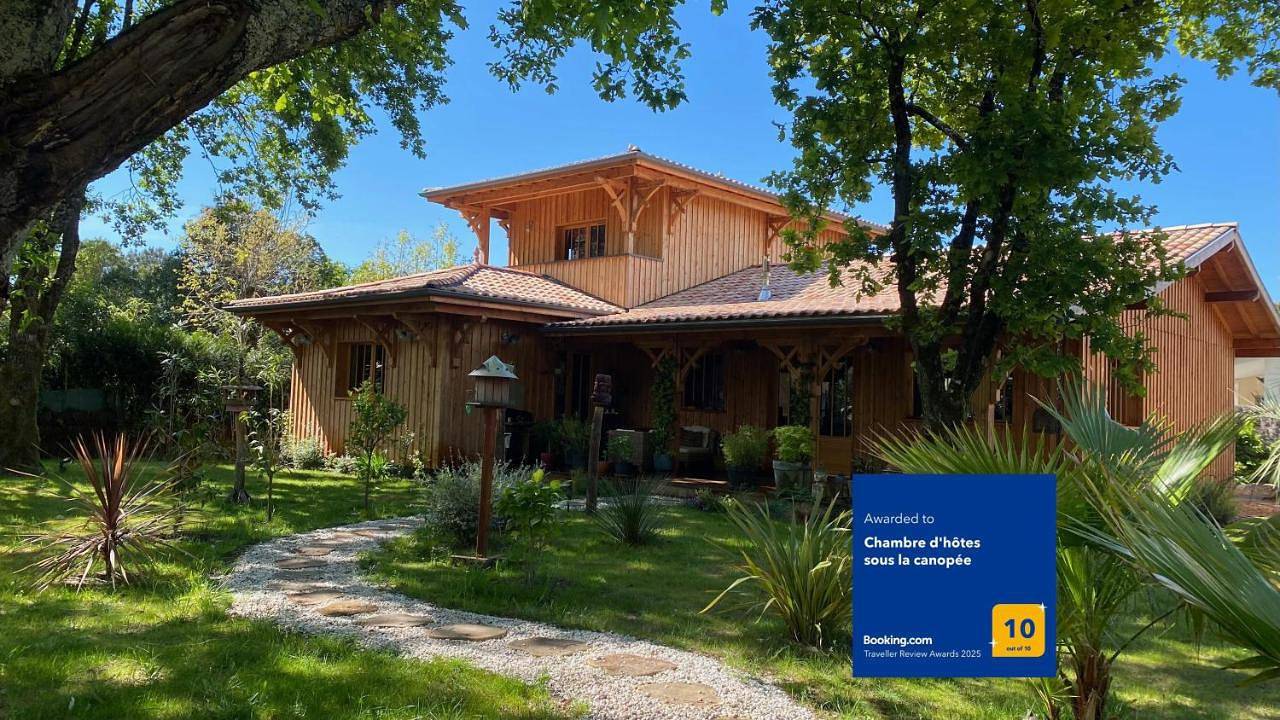 Double Room with Private Bathroom in Lanton, Région d'Arcachon