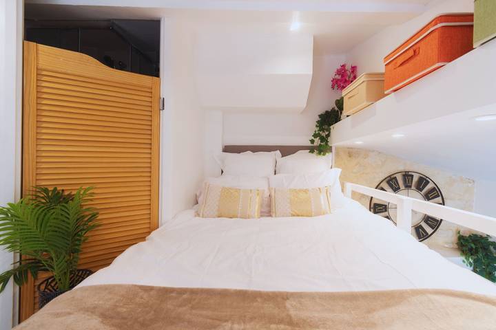 Appartement entier, Appartement 'Duplex Parisien Charmant Métro13' avec Wi-Fi in 14e arrondissement de Paris, Paris