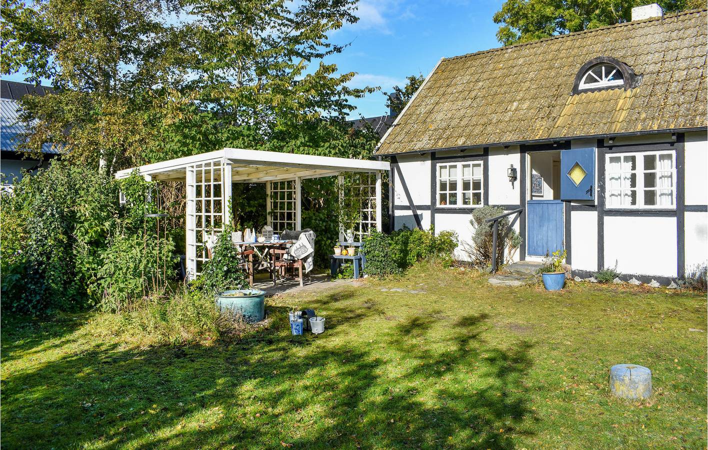 Hus för 4 Personer med terass in Svenska Östersjön