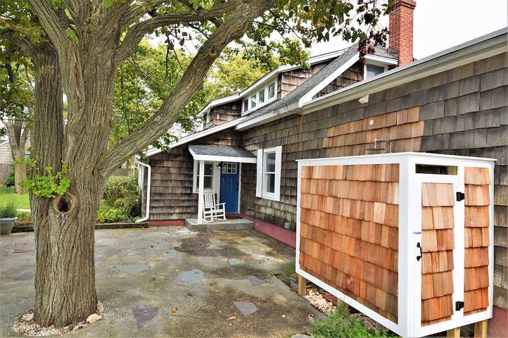 Vacation rental for 9 people, with yard and terrace in Laurel