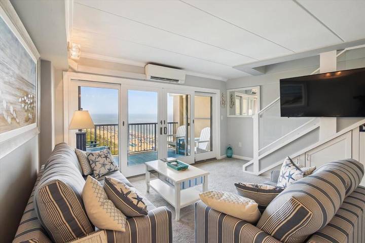 Ferienwohnung für 8 Personen, mit Pool und Balkon - 1