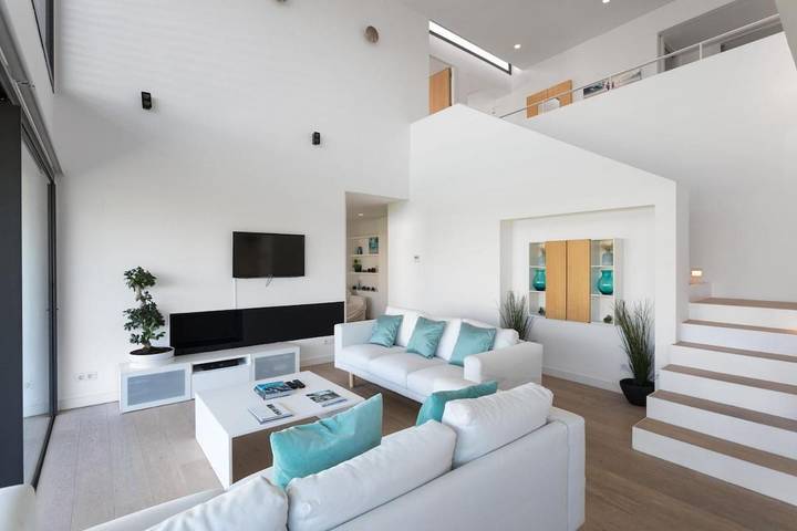 Casa rural para 9 personas, con Balcón y Terraza además de Jardín y Piscina en Riudellots de la Selva - 4