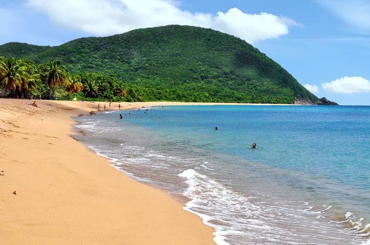 Gîte pour 6 personnes, avec balcon à Deshaies - 2
