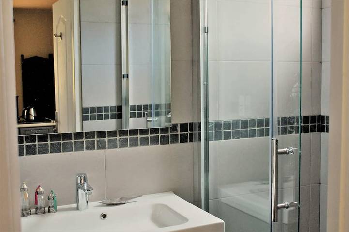 Gîte pour 4 personnes, avec jardin à Garrigues-Sainte-Eulalie - 2