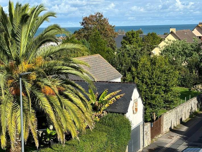 Gîte pour 6 personnes, avec vue et jardin à Urville-Nacqueville - 3
