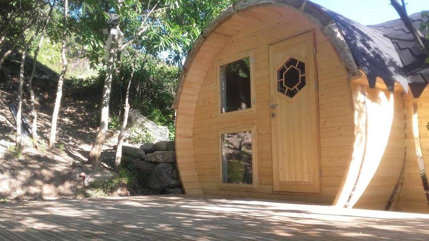 Chambre d’hôte pour 4 personnes, avec Balcon et Terrasse ainsi que Jardin et Vue