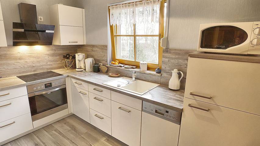 Ferienhaus für 4 Personen, mit Pool und Garten sowie Balkon und Sauna, kinderfreundlich in Zingst