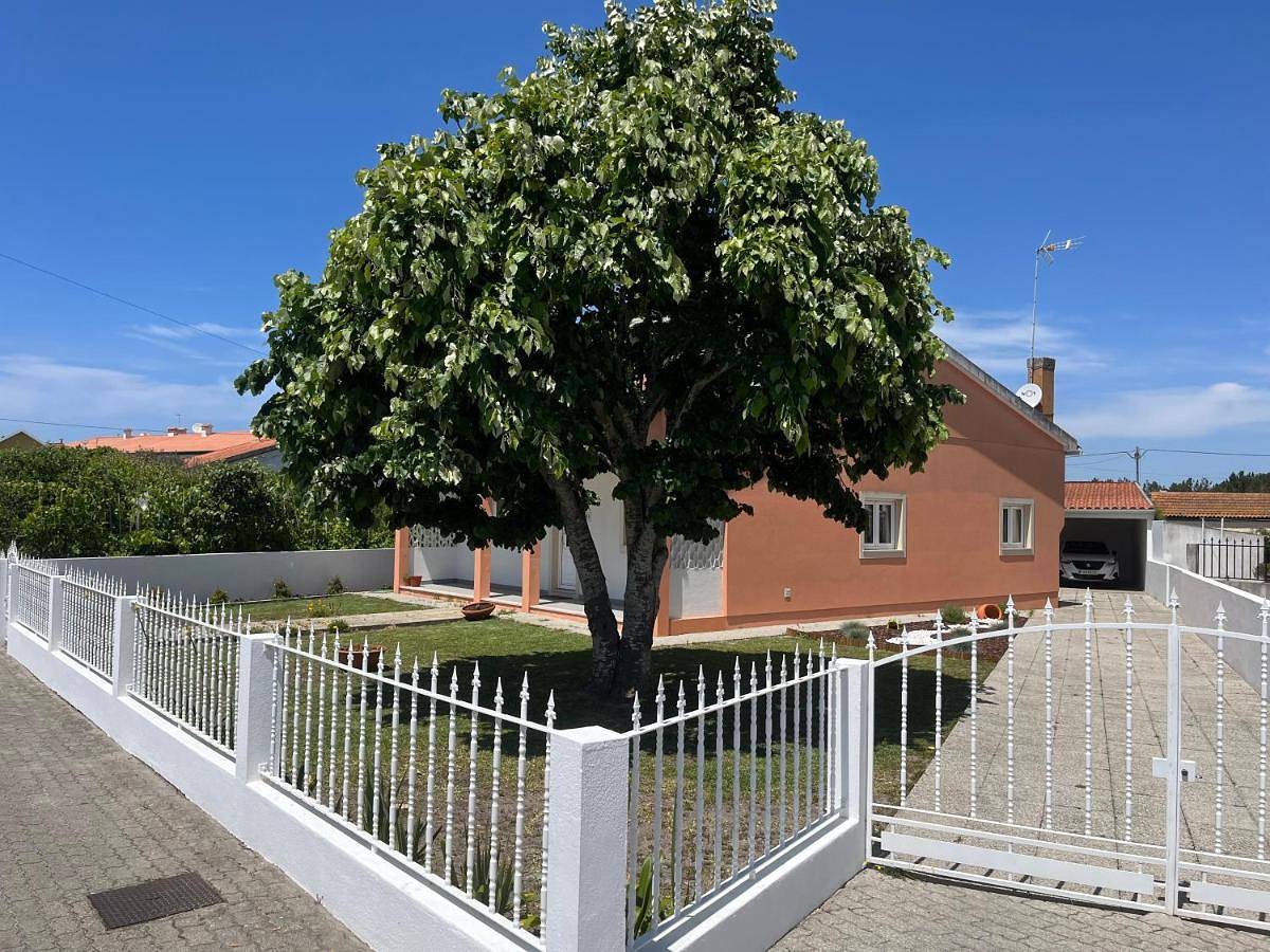 Two-Bedroom House in Tocha (Cantanhede), Distrito de Coimbra