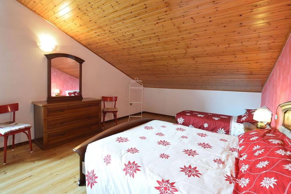 Ganze Wohnung, Tolles Apartment in Sovramonte mit Wlan in Sovramonte, Cimonega-Gruppe